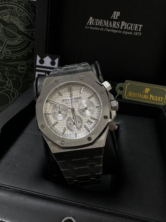 https://images.tcdn.com.br/img/img_prod/1346550/audemars_piguet_royal_oak_373_1_aa5fe1e70810f09211216fe25e6f0536.jpeg