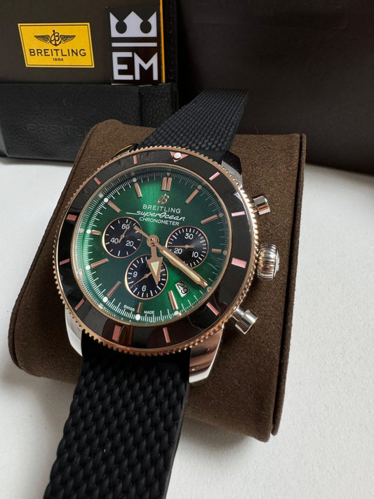 https://images.tcdn.com.br/img/img_prod/1346550/breitling_superocean_609_1_d8b02ed6ab476c7b92d7d5a1e55e0235.jpeg