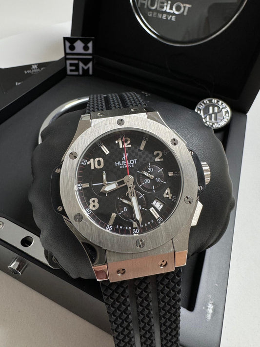 https://images.tcdn.com.br/img/img_prod/1346550/hublot_tuiga_505_1_38eebd2a07b97bb4545608fde224af3d.jpeg