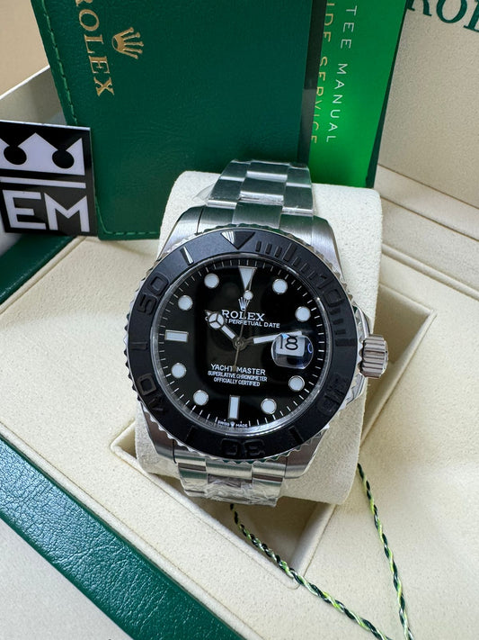 https://images.tcdn.com.br/img/img_prod/1346550/rolex_yacht_master_117_1_381de435312569dbaeae8867045135e6.jpeg